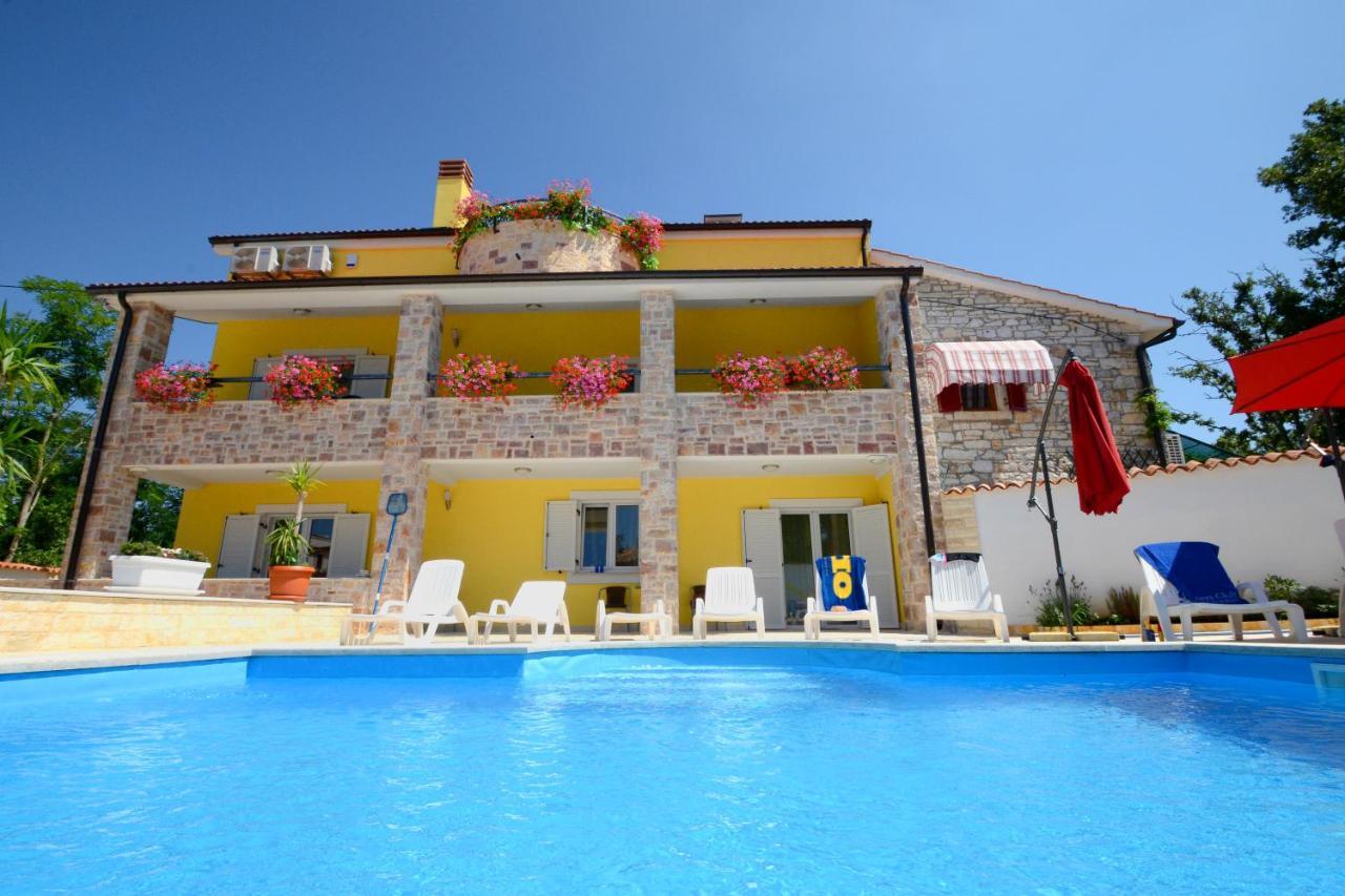 Apartments Villa Mimi Višnjan Kültér fotó
