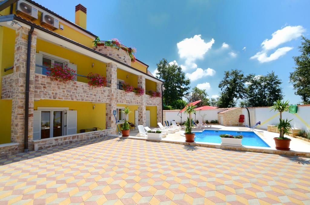 Apartments Villa Mimi Višnjan Kültér fotó