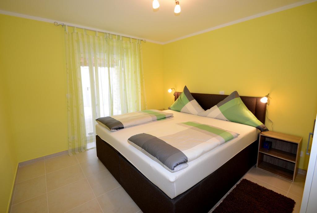 Apartments Villa Mimi Višnjan Szoba fotó