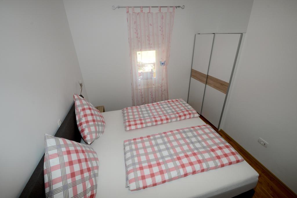 Apartments Villa Mimi Višnjan Szoba fotó