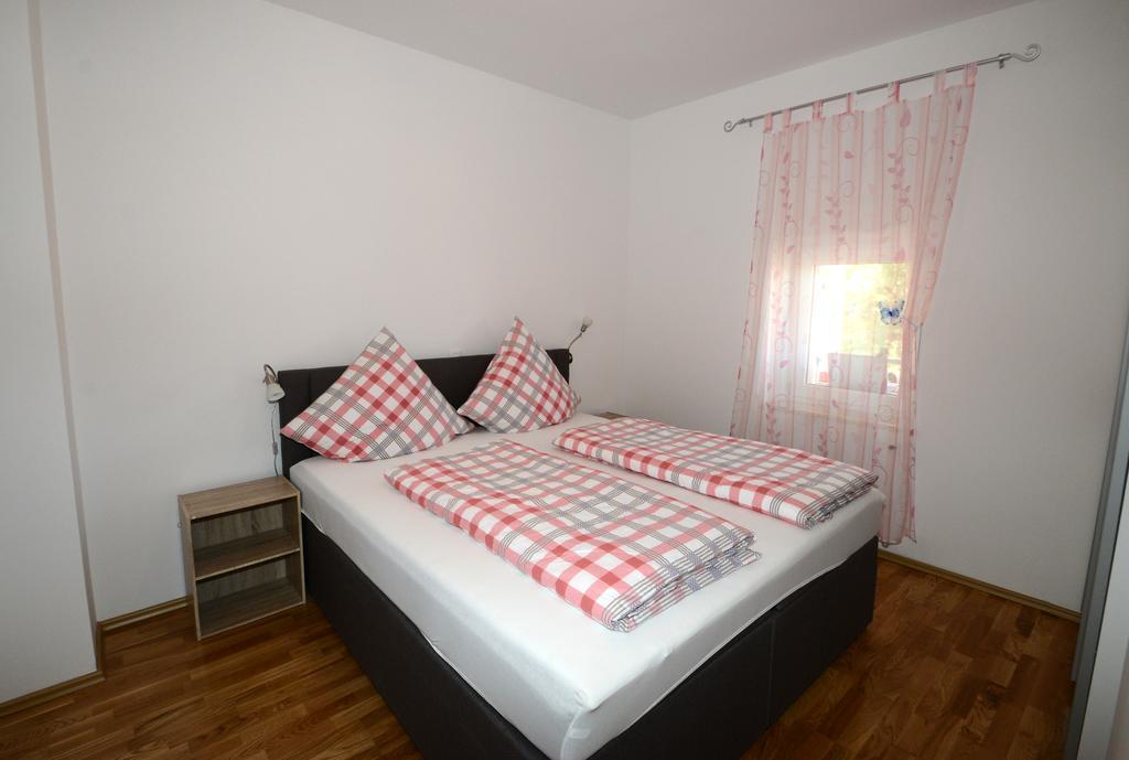Apartments Villa Mimi Višnjan Szoba fotó