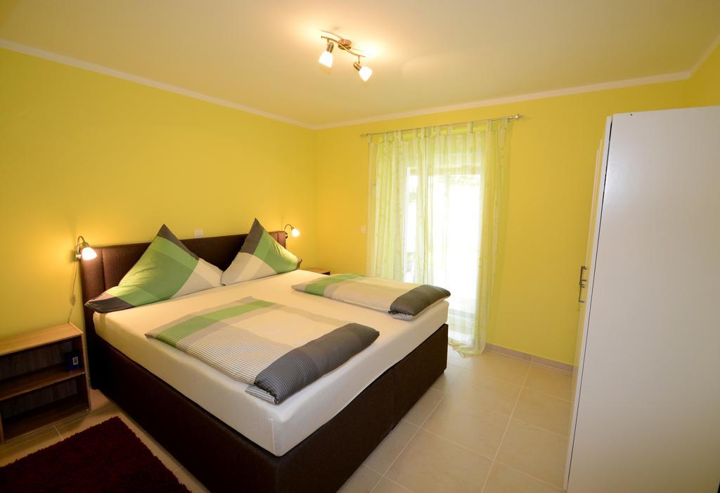 Apartments Villa Mimi Višnjan Szoba fotó